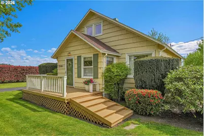 2146 N Holly St, Canby, OR 97013 - Photo 3
