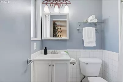 1215 NE 195th Ave, Portland, OR 97230 - Photo 25
