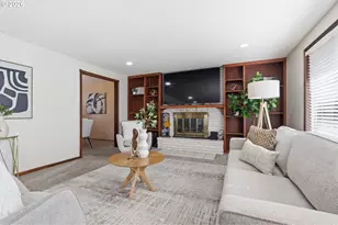 1215 NE 195th Ave, Portland, OR 97230 - Photo 9