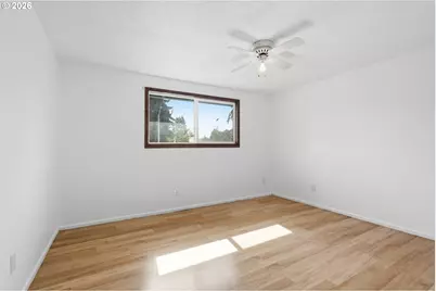 1215 NE 195th Ave, Portland, OR 97230 - Photo 19