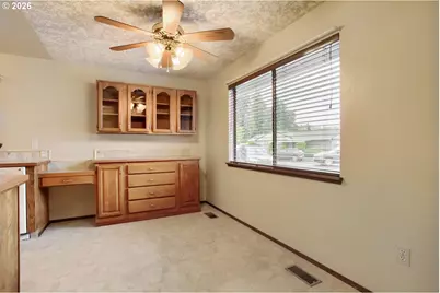 16680 SW Queen Anne Ave, Portland, OR 97224 - Photo 7