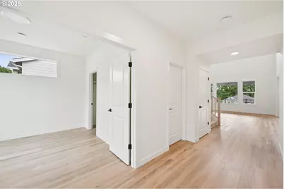 310 W 20th Way, La Center, WA 98629 - Photo 25