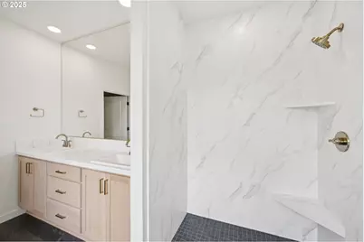 310 W 20th Way, La Center, WA 98629 - Photo 35