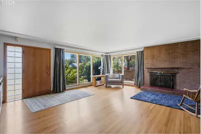 755 NW Overlook Ave, Gresham, OR 97030 - Photo 5