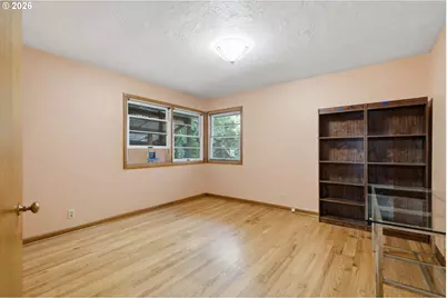 755 NW Overlook Ave, Gresham, OR 97030 - Photo 17