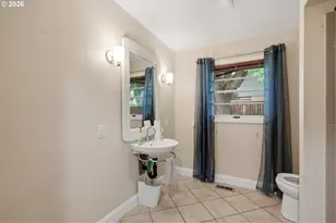 755 NW Overlook Ave, Gresham, OR 97030 - Photo 15