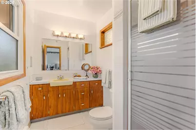 1103 E Main St, Hillsboro, OR 97123 - Photo 21