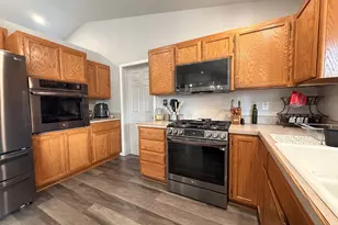 2273 Eagle Loop, Sutherlin, OR 97479 - Photo 7