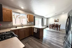 2273 Eagle Loop, Sutherlin, OR 97479 - Photo 7