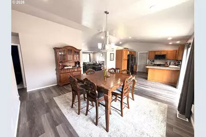 2273 Eagle Loop, Sutherlin, OR 97479 - Photo 11