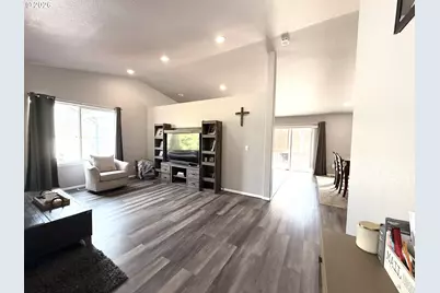 2273 Eagle Loop, Sutherlin, OR 97479 - Photo 5