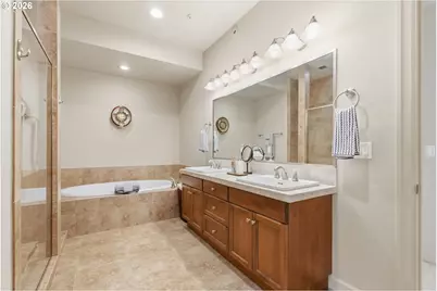 707 N Hayden Island Dr #427, Portland, OR 97217 - Photo 23
