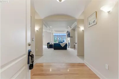 707 N Hayden Island Dr #427, Portland, OR 97217 - Photo 3