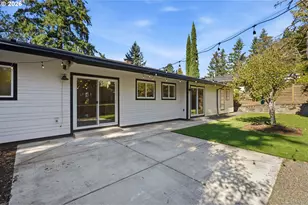 16953 Greentree Ave, Lake Oswego, OR 97034 - Photo 43