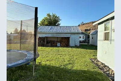 107 W 4th St, Wallowa, OR 97885 - Photo 33