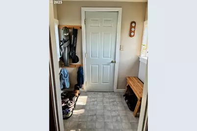 107 W 4th St, Wallowa, OR 97885 - Photo 5