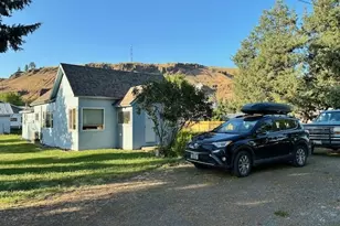 107 W 4th St, Wallowa, OR 97885 - Photo 3