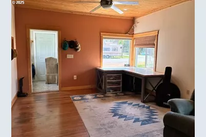 107 W 4th St, Wallowa, OR 97885 - Photo 7