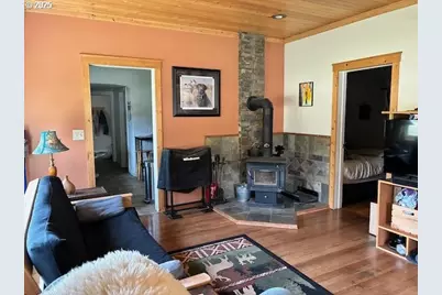 107 W 4th St, Wallowa, OR 97885 - Photo 11