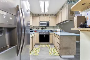 24044 NE Treehill Dr, Wood Village, OR 97060 - Photo 7