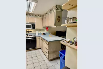 24044 NE Treehill Dr, Wood Village, OR 97060 - Photo 7