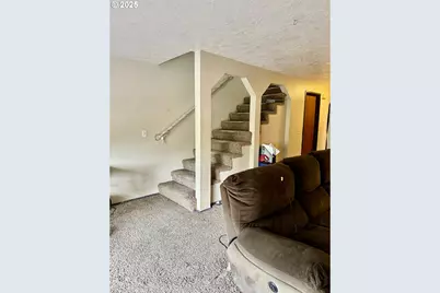 24044 NE Treehill Dr, Wood Village, OR 97060 - Photo 5