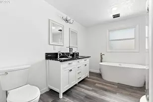 226 SE 157th Ave, Portland, OR 97233 - Photo 11