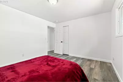 226 SE 157th Ave, Portland, OR 97233 - Photo 17