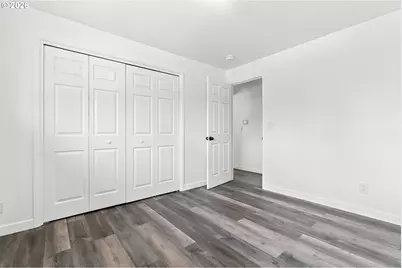 226 SE 157th Ave, Portland, OR 97233 - Photo 15