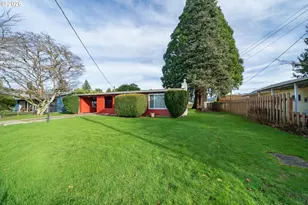 1090 SE 3rd Ave, Mill City, OR 97360 - Photo 1