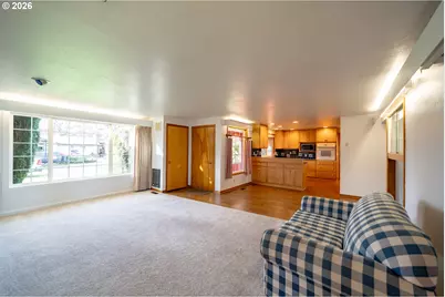 1090 SE 3rd Ave, Mill City, OR 97360 - Photo 5