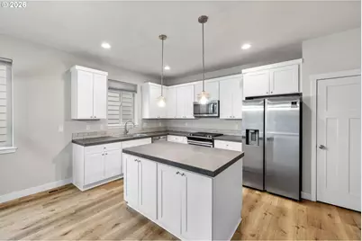 15852 SE Tallina Dr, Damascus, OR 97089 - Photo 9