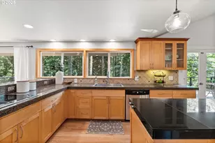 22276 Vaughn Rd, Veneta, OR 97487 - Photo 9