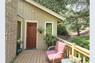 728 NW Morrison Ave, Myrtle Creek, OR 97457 - Photo 9