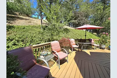 728 NW Morrison Ave, Myrtle Creek, OR 97457 - Photo 13