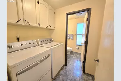 728 NW Morrison Ave, Myrtle Creek, OR 97457 - Photo 21