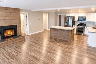 1305 Tucker Rd, Hood River, OR 97031 - Photo 5