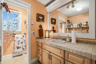 808 NE 108th St, Vancouver, WA 98685 - Photo 25