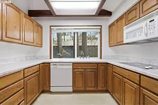 7250 SW 28th Ct, Beaverton, OR 97008 - Photo 17