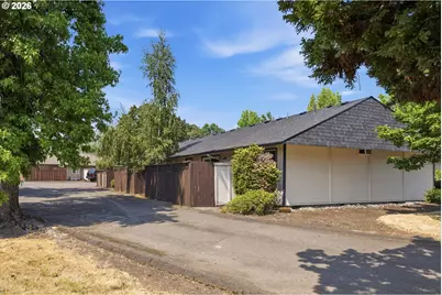 1825 NE Roberts Ave, Gresham, OR 97030 - Photo 25