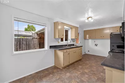 447 Maxwell Rd, Eugene, OR 97404 - Photo 17