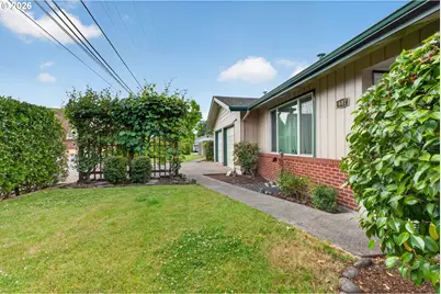 447 Maxwell Rd, Eugene, OR 97404 - Photo 7