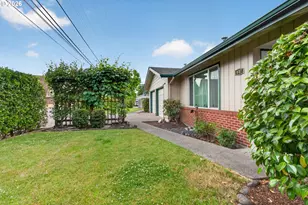 447 Maxwell Rd, Eugene, OR 97404 - Photo 7
