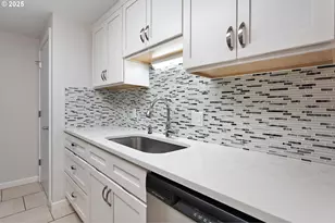 11510 SW Crown Dr, King City, OR 97224 - Photo 13