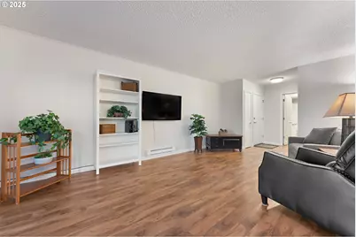 11510 SW Crown Dr #5, King City, OR 97224 - Photo 5