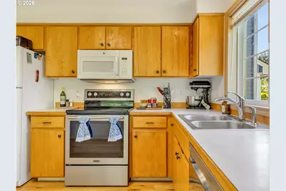 962 Peacock St, Hammond, OR 97121 - Photo 27