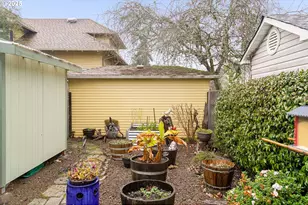 825 SW Walnut St, Albany, OR 97321 - Photo 29