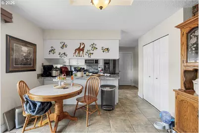 253 NW Glenhart Ave, Winston, OR 97496 - Photo 11