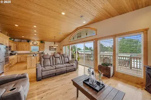 1070 S Coral St, Rockaway Beach, OR 97136 - Photo 3