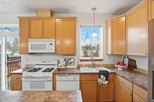 3825 Hazelwood Dr, Vancouver, WA 98661 - Photo 15